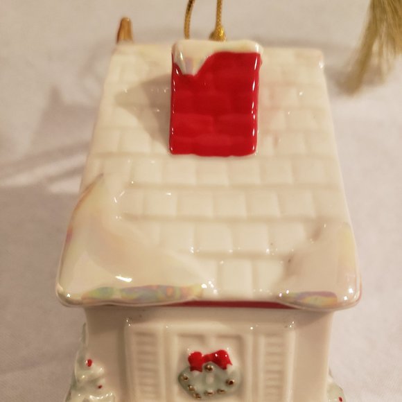 CHRISTMAS ORNAMENT by LENOX - "BLESS OUR HOME BIRDHOUSE" - AMERICAN BY DESIGN - Picture 6 of 16